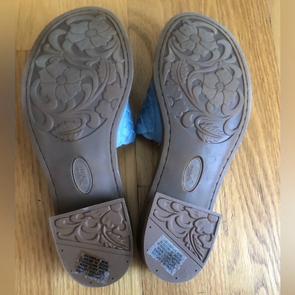 Women’s Sofft brand Ardee slide sandal ( last price cut) - Picture 5 of 5